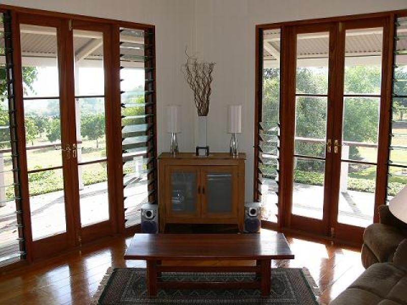 139 WALLABY TRACK, Mount Larcom QLD 4695