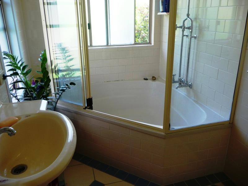 478 RACECOURSE RD,, Calliope QLD 4680
