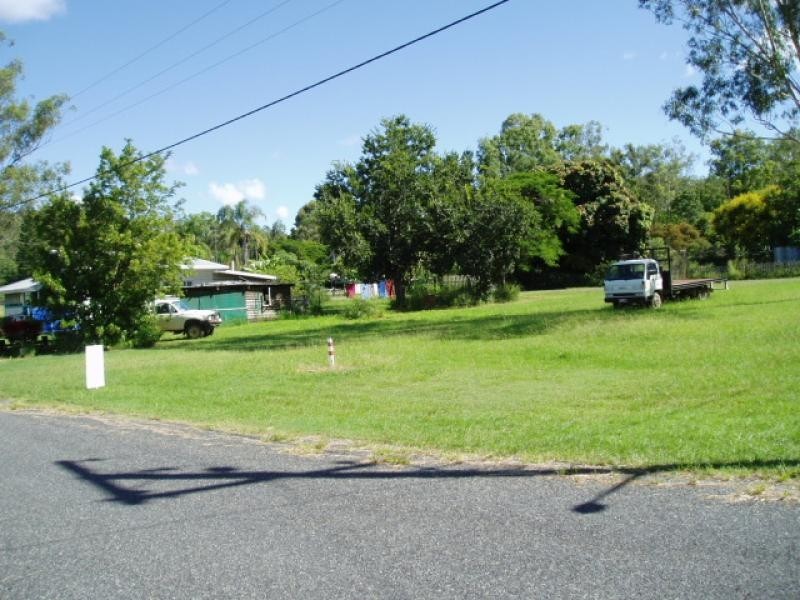 21 PINE STREET, Builyan QLD 4680