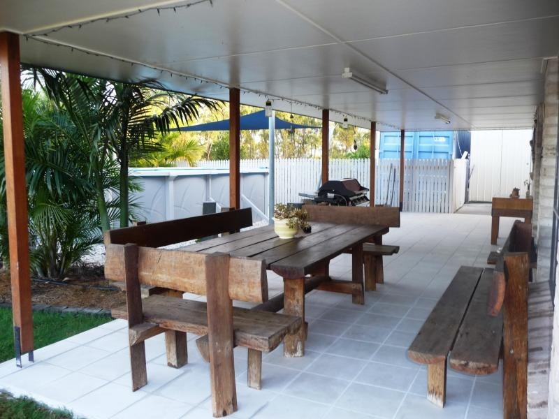 1929 Gladstone-Mt Larcom Rd, Mt Larcom, Calliope QLD 4680