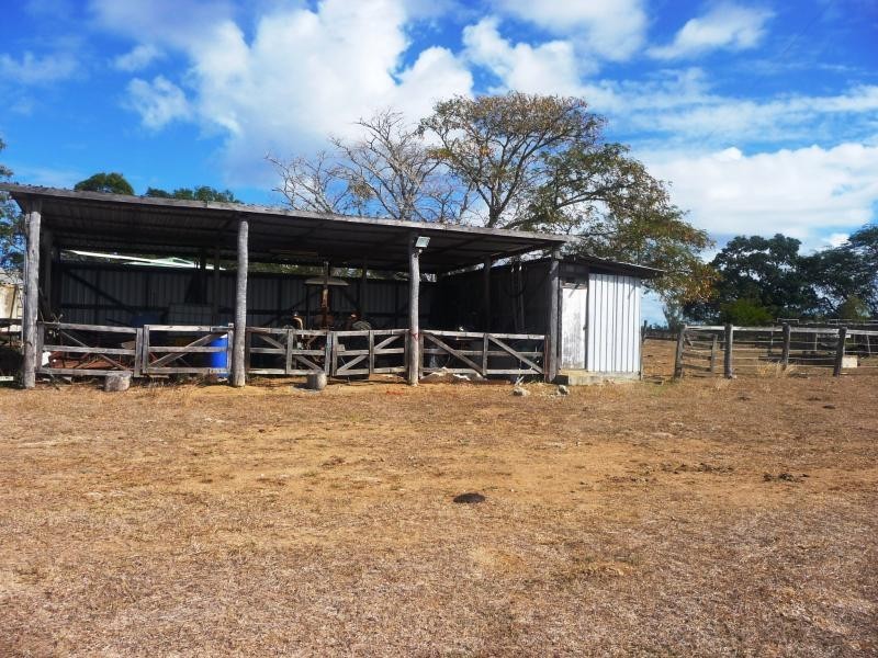 428 East End Road, Bracewell, Mount Larcom QLD 4695