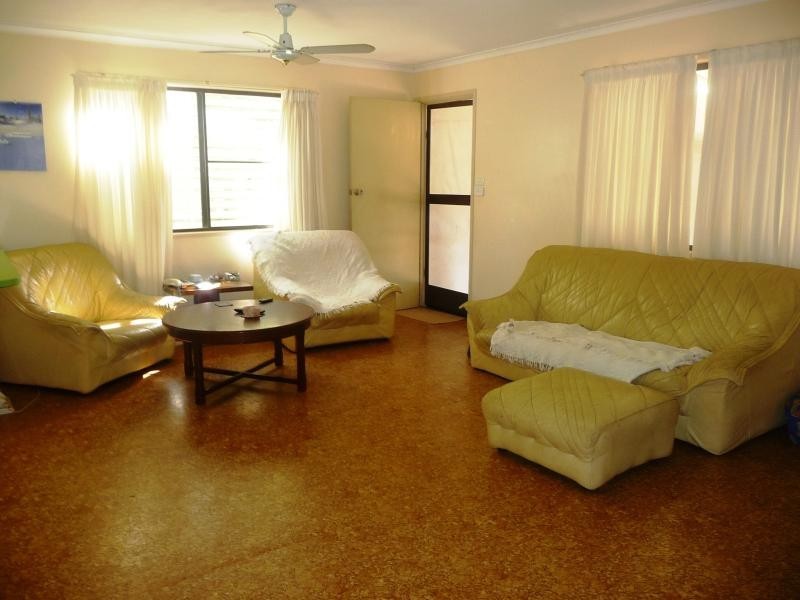 428 East End Road, Bracewell, Mount Larcom QLD 4695