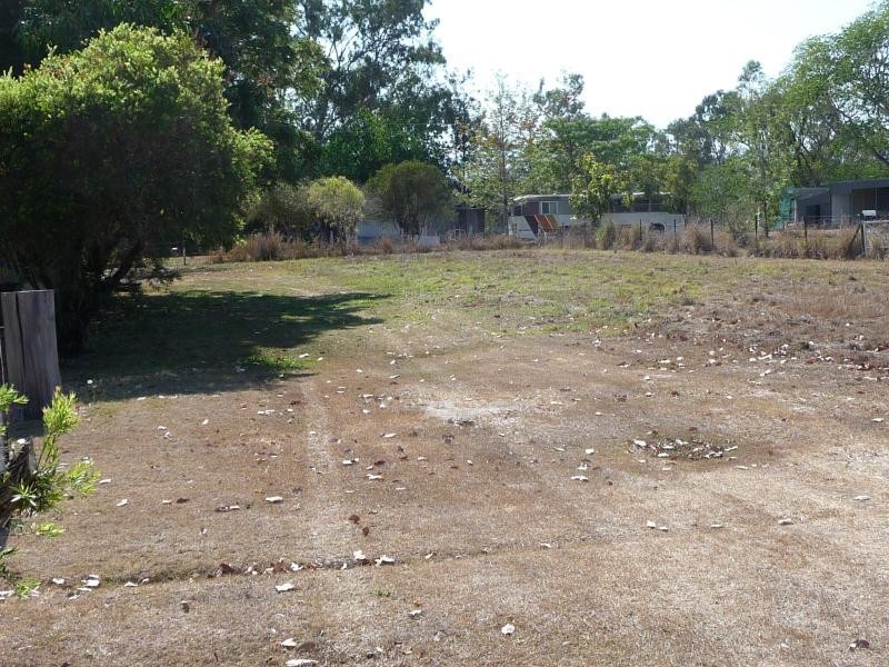 16 Dawes Street, Nagoorin QLD 4680