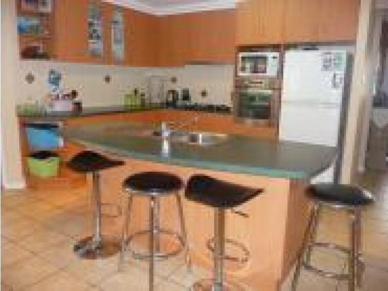 8 Harlequin, Calliope QLD 4680