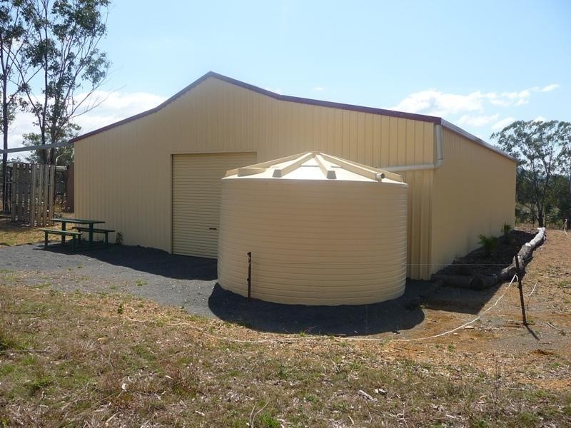 25 GOSTEVSKY ROAD, Mount Larcom QLD 4695