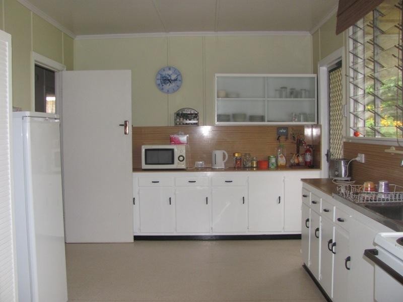 18 Langmorn Street, Raglan QLD 4697