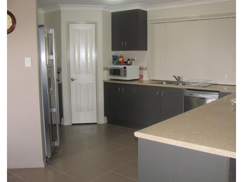 6 Hatfree Court, Calliope QLD 4680