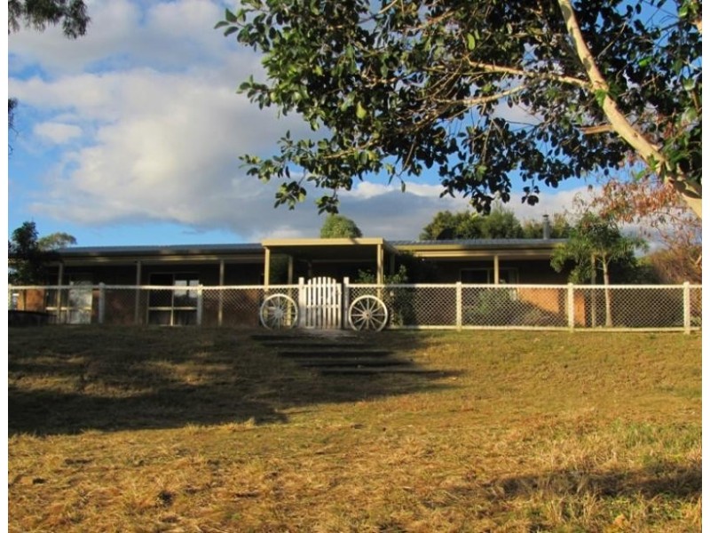 91 LANGMORN SCHOOL ROAD, Ambrose QLD 4702