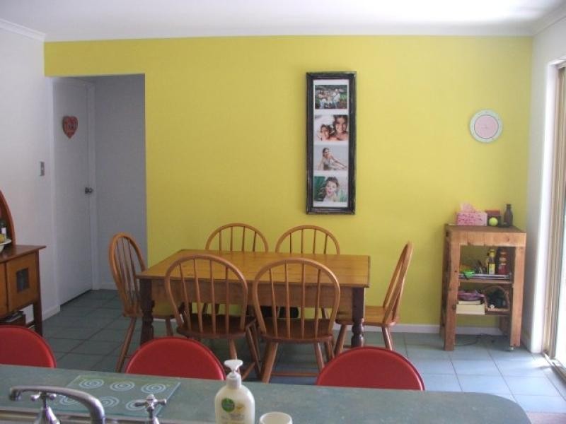 30 Mackerel Street, Sandstone Point QLD 4511