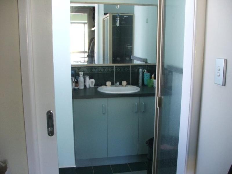 30 Mackerel Street, Sandstone Point QLD 4511