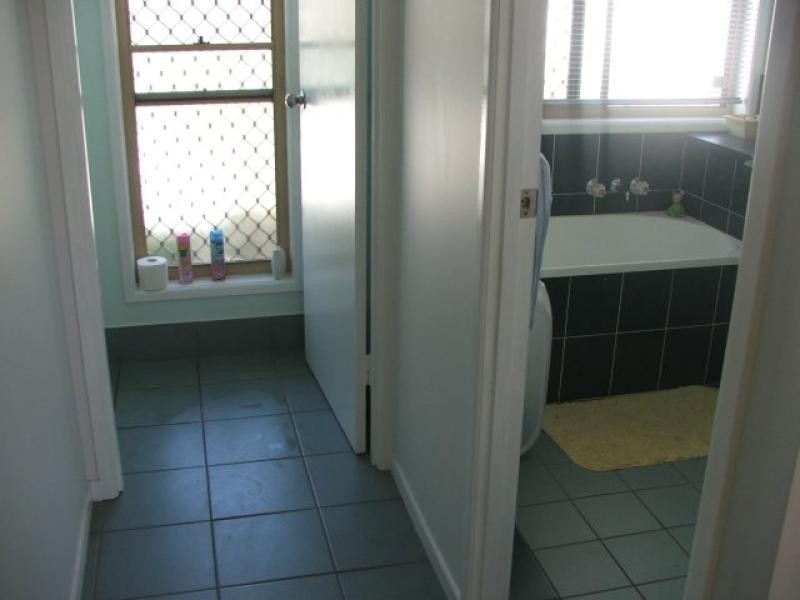 30 Mackerel Street, Sandstone Point QLD 4511