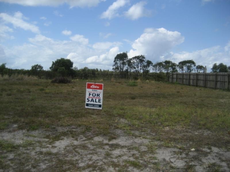 63 Sandheath Place, Ningi QLD 4511
