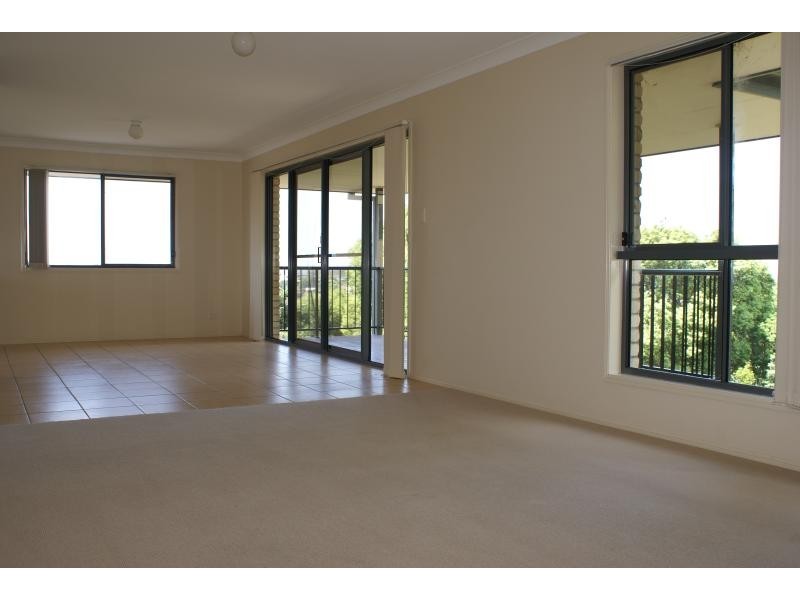 34 Benson Street, Piggabeen NSW 2486