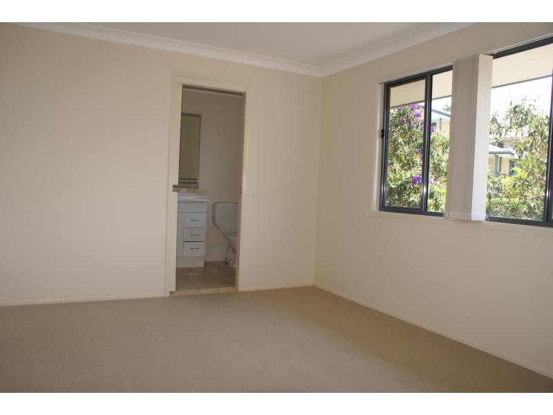 34 Benson Street, Piggabeen NSW 2486