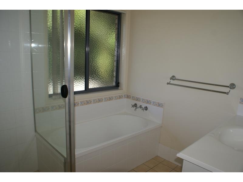 34 Benson Street, Piggabeen NSW 2486