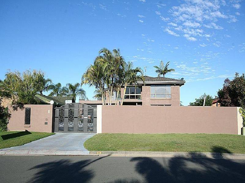 15 SHEARWATER PARADE, Tweed Heads NSW 2485