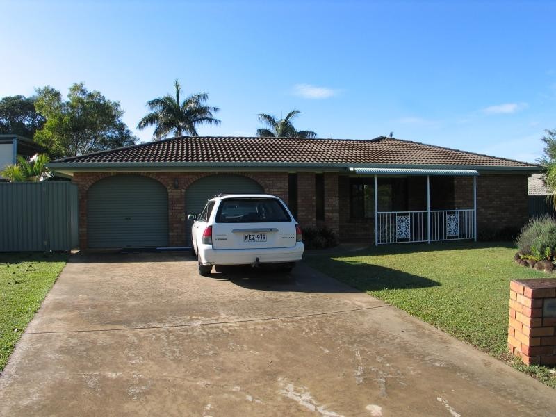 3 Flametree Terrace, Banora Point NSW 2486