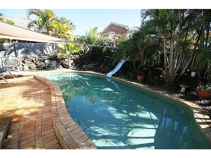 22 GLEN AYR DRIVE, Banora Point NSW 2486