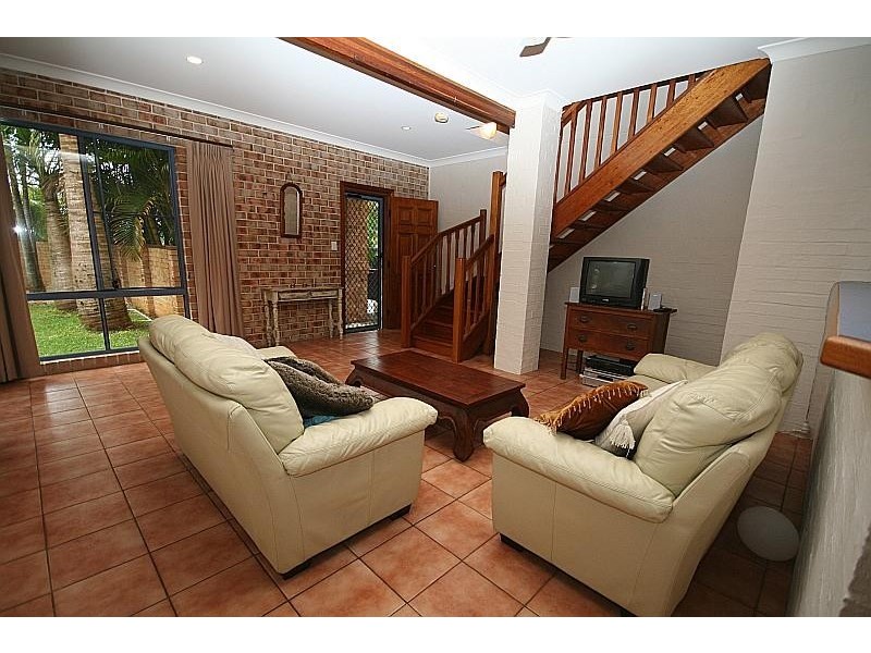 6 BENEVIS PLACE, Terranora NSW 2486