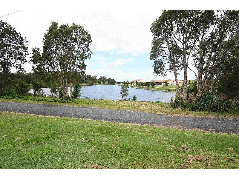 14 RUSSELL WAY, Tweed Heads South NSW 2486