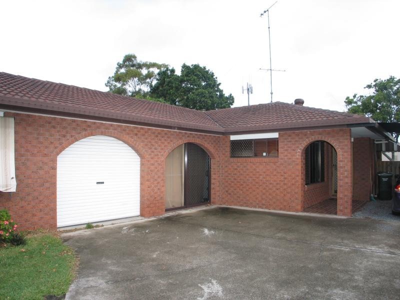 Unit 2/76 Blundell Boulevard, Tweed Heads South NSW 2486
