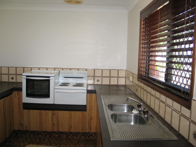 Unit 2/76 Blundell Boulevard, Tweed Heads South NSW 2486