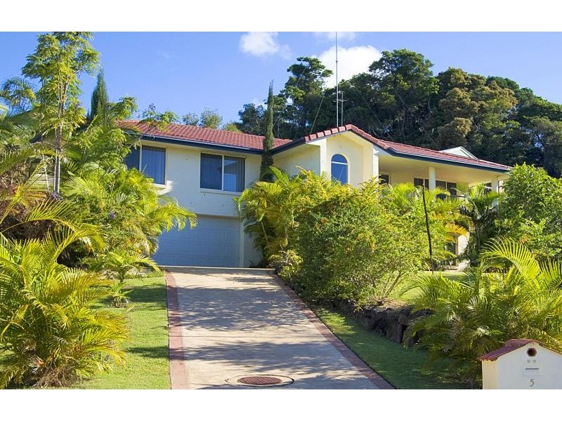 5 DROMARA COURT, Banora Point NSW 2486