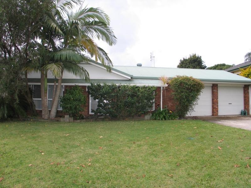 38 Henry Lawson Drive, Terranora NSW 2486