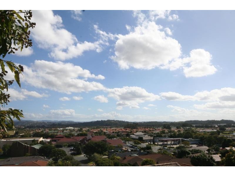 31 ST ANDREWS WAY, Banora Point NSW 2486