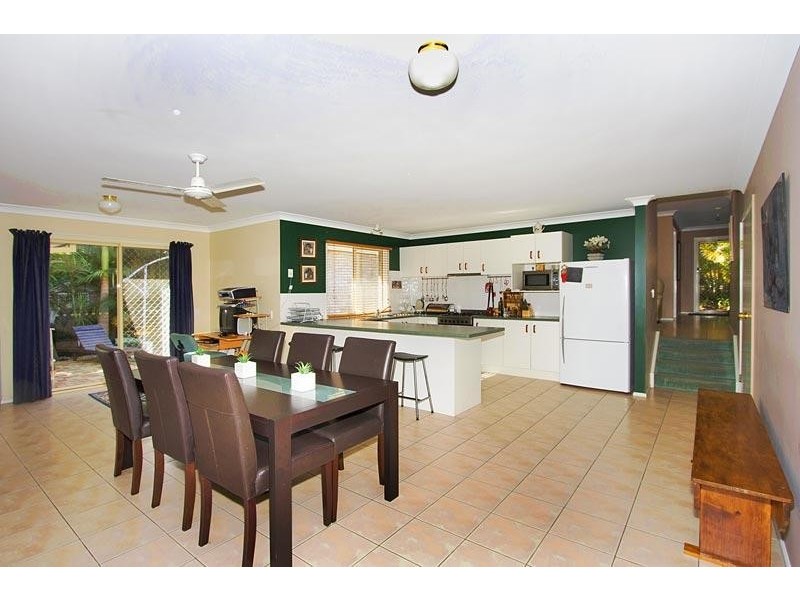 19 Donegal Court, Banora Point NSW 2486