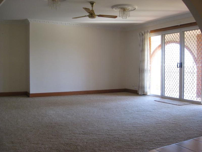 5 Elsie Street, Banora Point NSW 2486