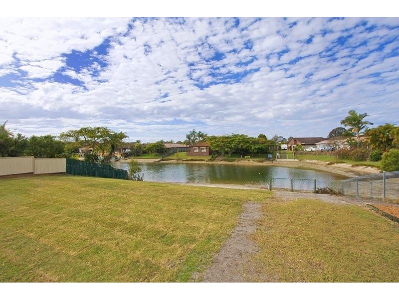 33 PLOVER PLACE, Tweed Heads West NSW 2485