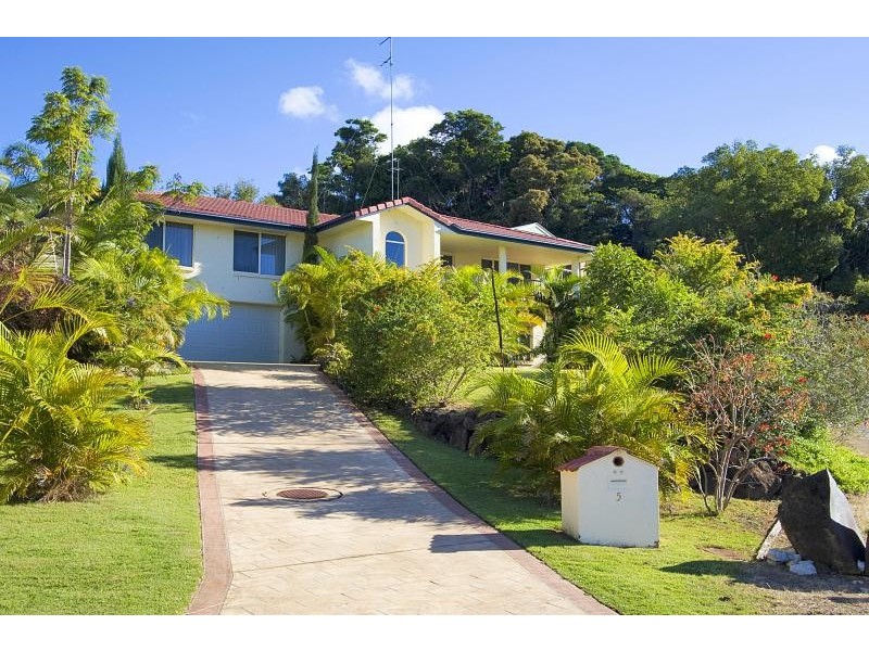 5 DROMARA COURT, Banora Point NSW 2486