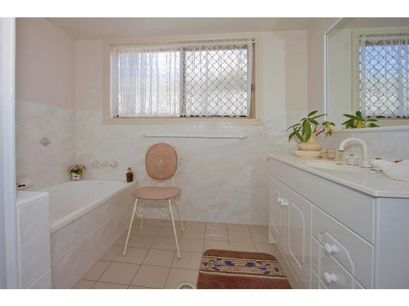 49 WINDERS PLACE, Banora Point NSW 2486