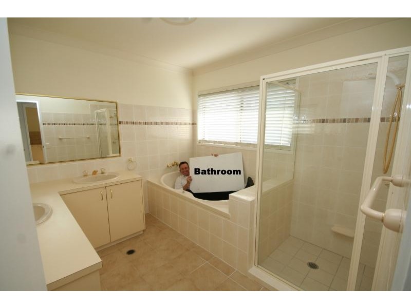 7 WESTRAY AVENUE, Banora Point NSW 2486