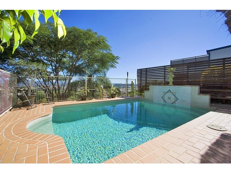 63 PIONEER PARADE, Banora Point NSW 2486