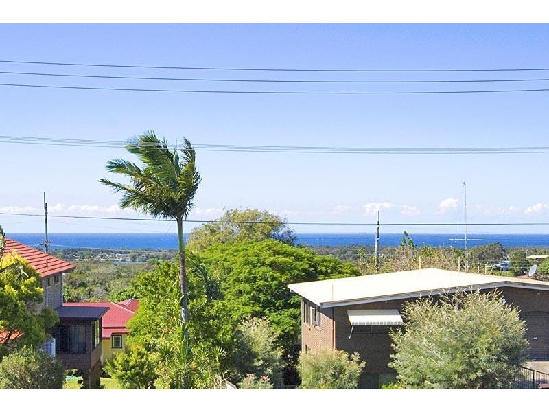 63 PIONEER PARADE, Banora Point NSW 2486