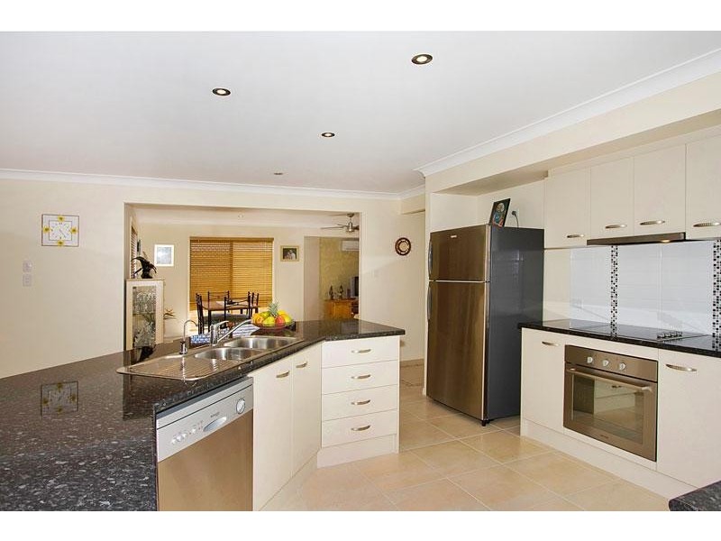 16 WESTWOOD STREET, Banora Point NSW 2486