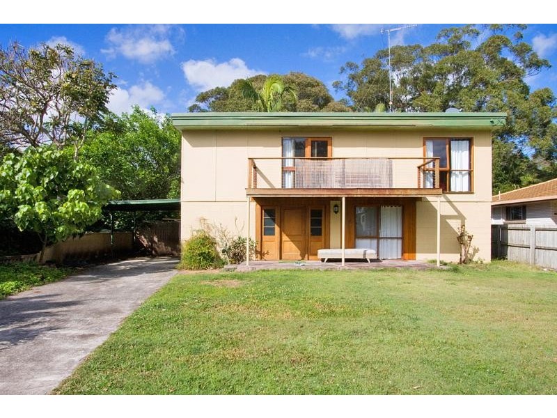 17 Acacia Street, Tweed Heads South NSW 2486