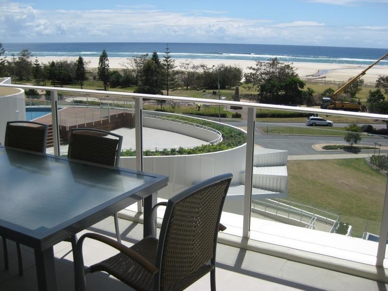 306 Kirra Surf Apartments, Kirra QLD 4225