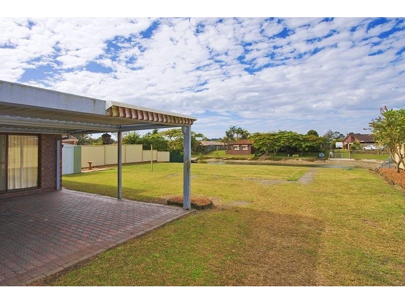 33 Plover Place, Tweed Heads West NSW 2485