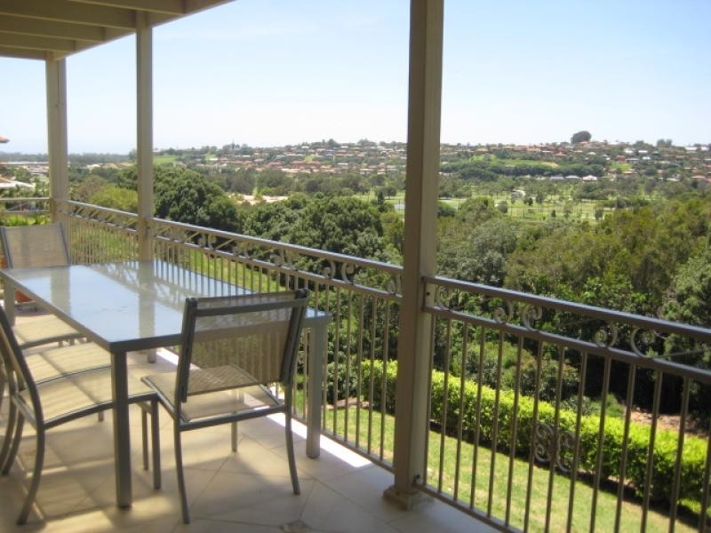 96 Ash Drive, Banora Point NSW 2486