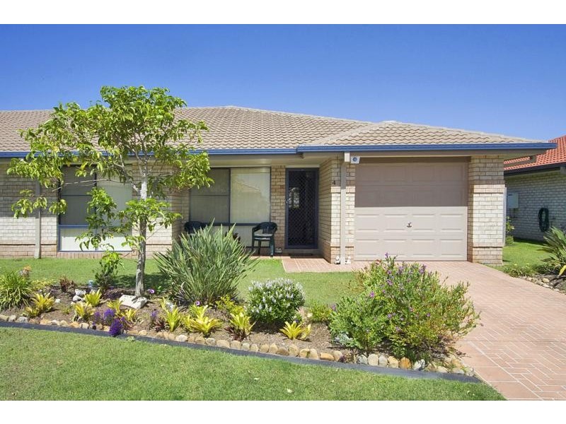 4/12 Trigonie Drive, Tweed Heads South NSW 2486
