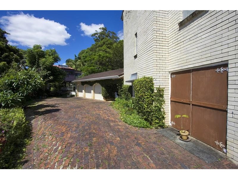 28 Ballow Street, Coolangatta QLD 4225