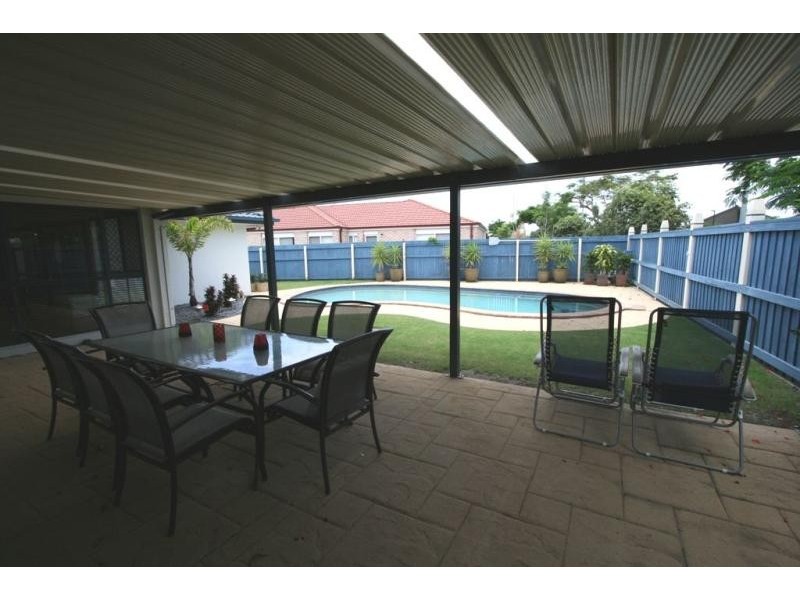 13 Brighton Street, Banora Point NSW 2486