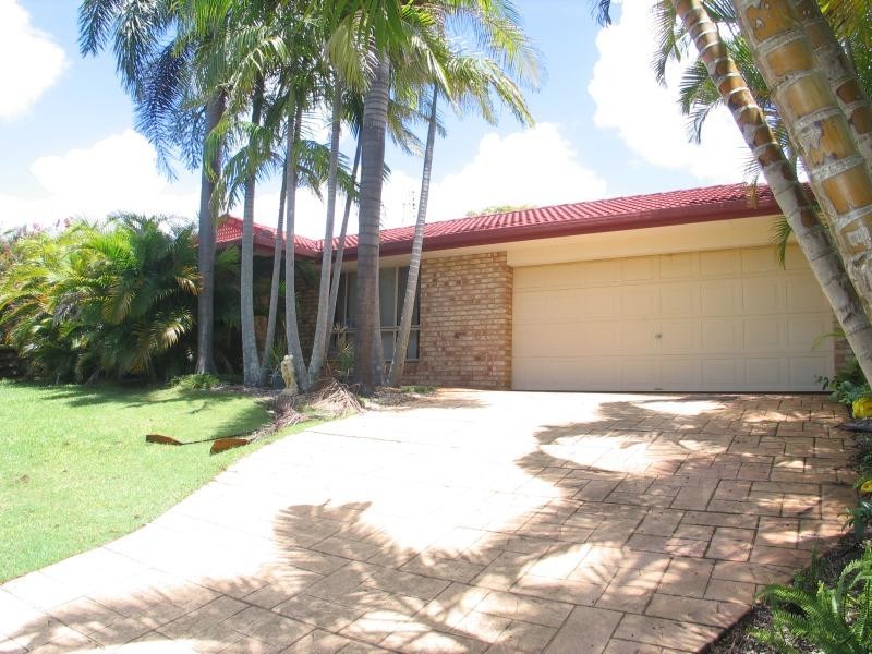 18 Kintyre Crescent, Banora Point NSW 2486