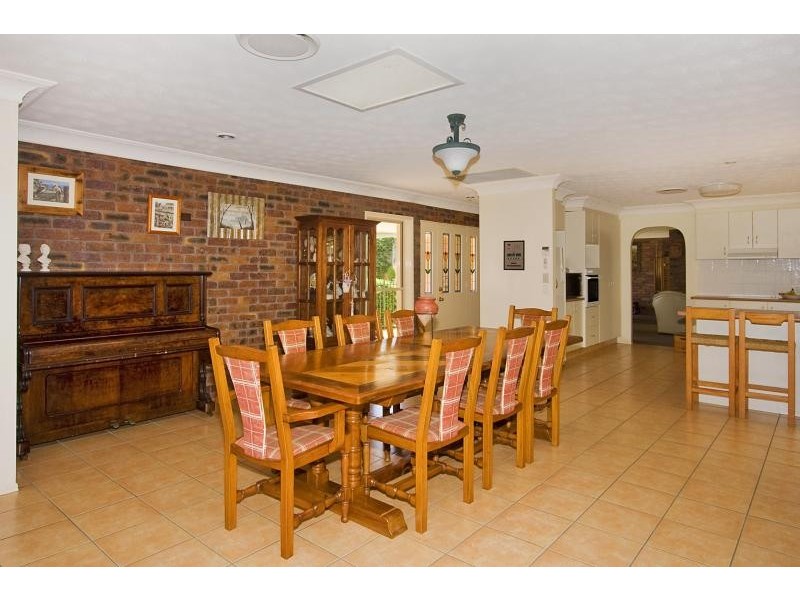 11 Jarrah Place, Banora Point NSW 2486