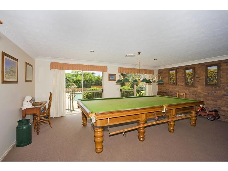 11 Jarrah Place, Banora Point NSW 2486