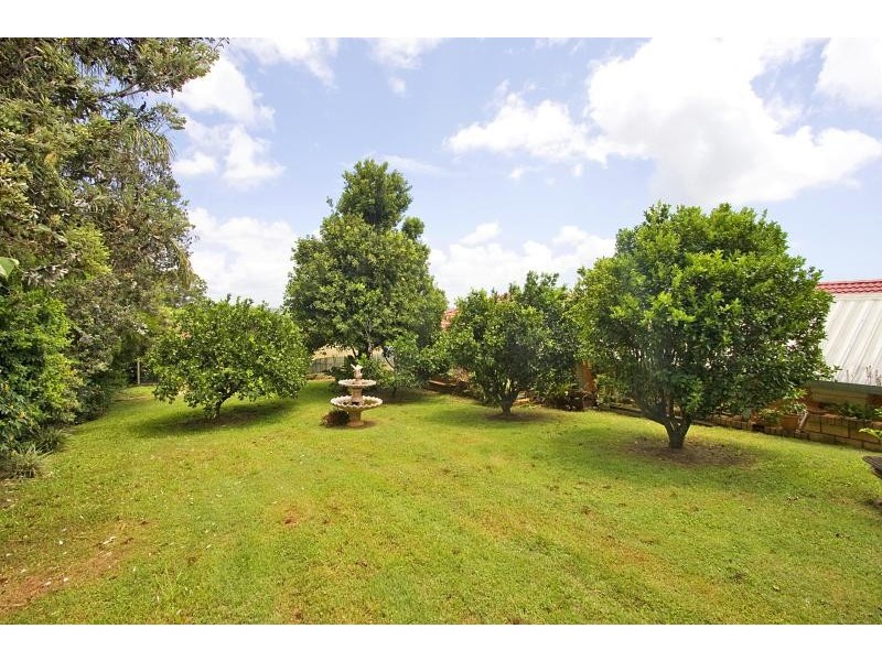 11 Jarrah Place, Banora Point NSW 2486
