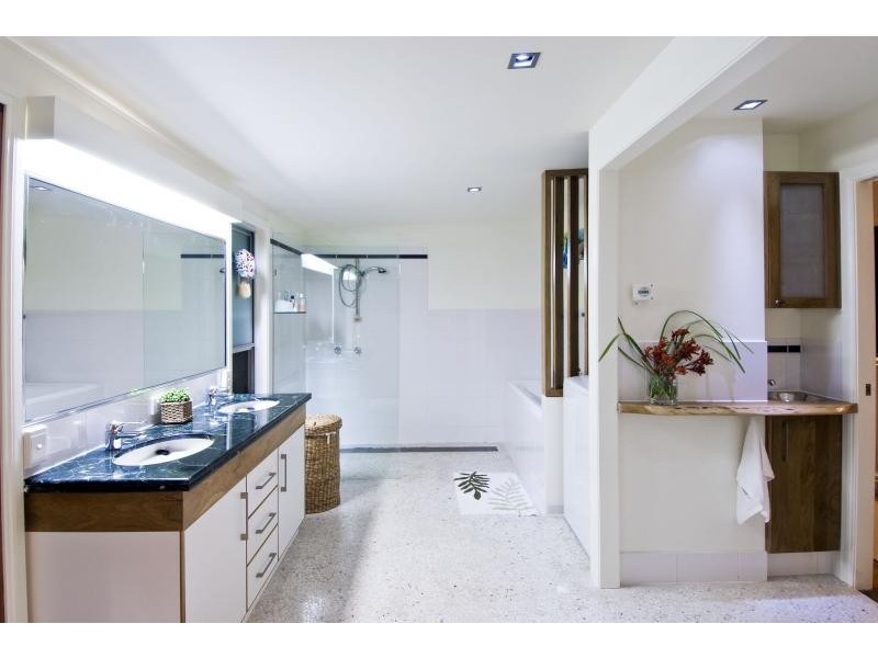 21 Village Way, Currumbin Valley QLD 4223